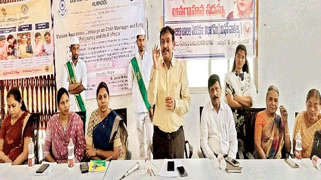 చట్టాలపై అవగాహన పెంచుకోవాలి