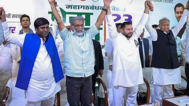 Bihar Elections: మా హయాంలో డిప్యూటీ సీఎంలకు కొదవుండదు..  తేజస్వి యాదవ్ 