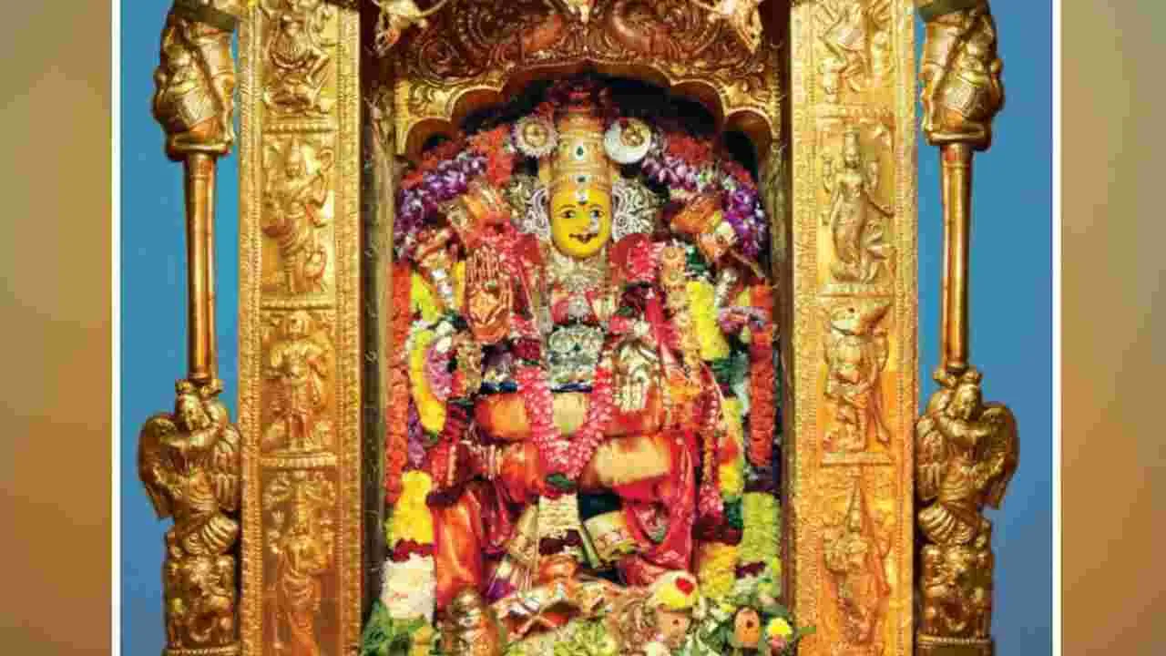 Vijayawada Dasara 2025: జై మహాలక్ష్మి.. ఇంద్రకీలాద్రిపై భక్తుల సందడి