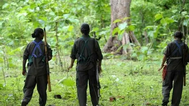 ఆపరేషన్ చేయూత ప్రభావం.. లొంగిపోయిన కీలక మావోయిస్టు