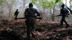 Naxalites Fierce Encounter: ఛత్తీస్‌గఢ్‌ - తెలంగాణ సరిహద్దుల్లో భారీ ఎన్‌కౌంటర్.. ముగ్గురు మావోయిస్టుల హతం..