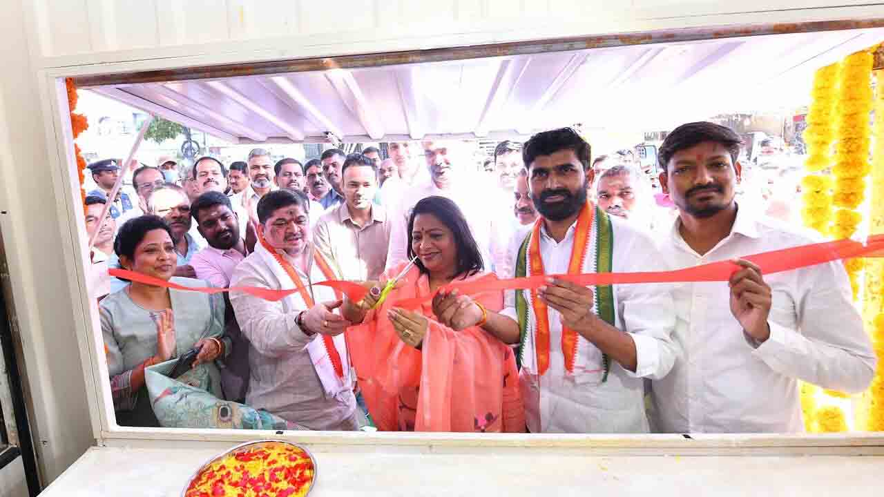  Indiramma Canteens: హైదరాబాద్‌లో ఇందిరమ్మ బ్రేక్‌ఫాస్ట్ క్యాంటీన్‌ల ప్రారంభం