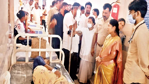 Lives Are Being Lost!  ప్రాణాలు పోతున్నాయ్‌!