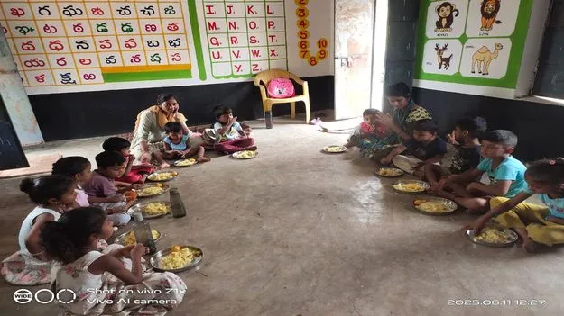 అంగన్‌వాడీ కేంద్రాల్లో కానరాని ఎగ్‌ బిర్యాని 