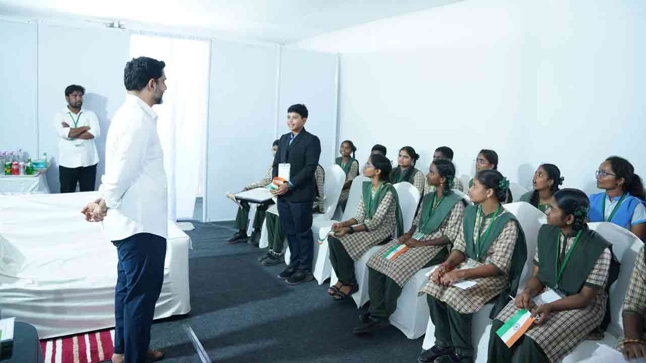 GST Savings Competitions: కర్నూలులో జీఎస్టీపై పోటీలు: విజేతలను అభినందించిన మంత్రి లోకేష్ 