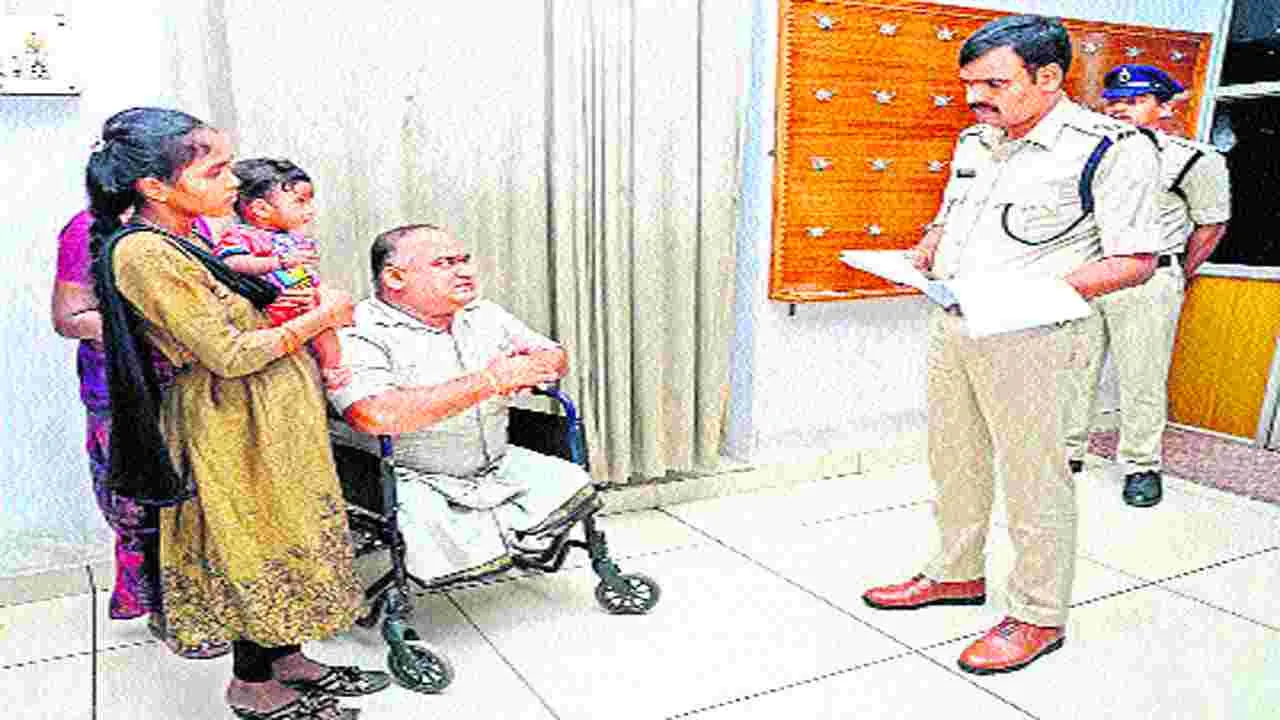 Tirupati News: నా భర్తను చంపేశారు సారూ...