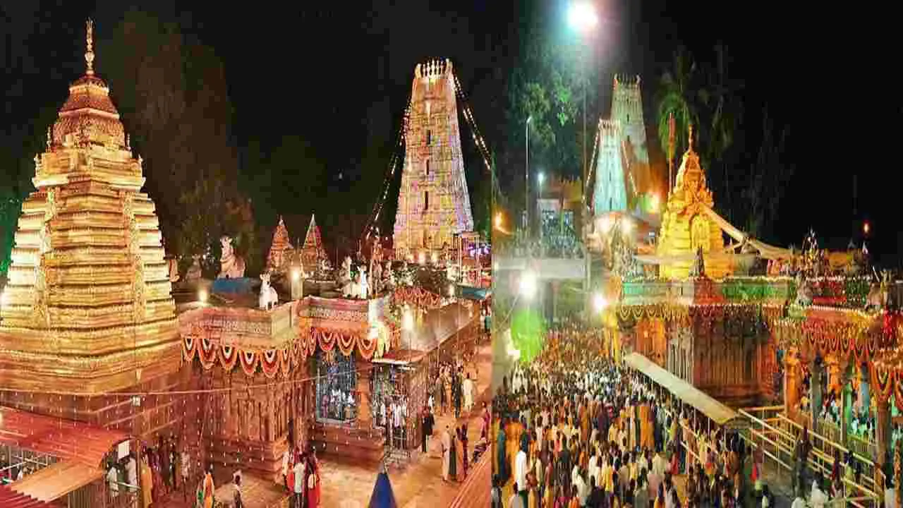 Srikalahasti: ముక్కంటికి బంగారు కాసుల దండ వితరణ