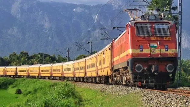 Kacheguda Express: కాచిగూడ ఎక్స్‌ప్రెస్‏కు ఎల్‌హెచ్‌బీ కోచ్‌లు