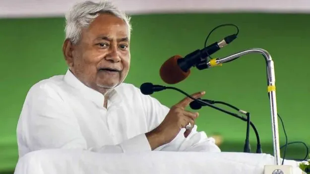 Bihar Elections: తప్పుడు ఉద్యోగ వాగ్దానాలతో యువతను ఫూల్స్ చేస్తున్నారు: నితీష్ మండిపాటు