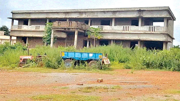 ఇంకా ఎన్నేళ్లీ కష్టాలు?