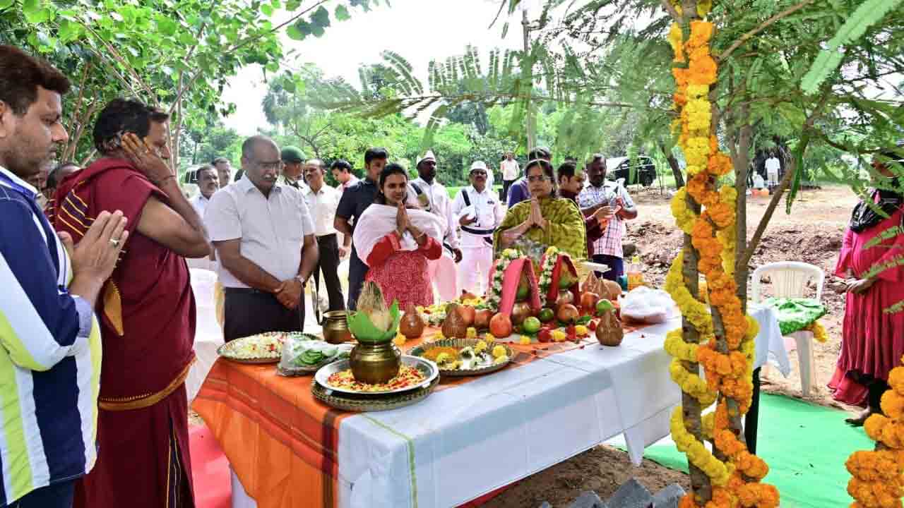 Kartika Vanasamaradhana: కార్తీక వనసమారాధన కార్యక్రమంలో పాల్గొన్న జిల్లా కలెక్టర్