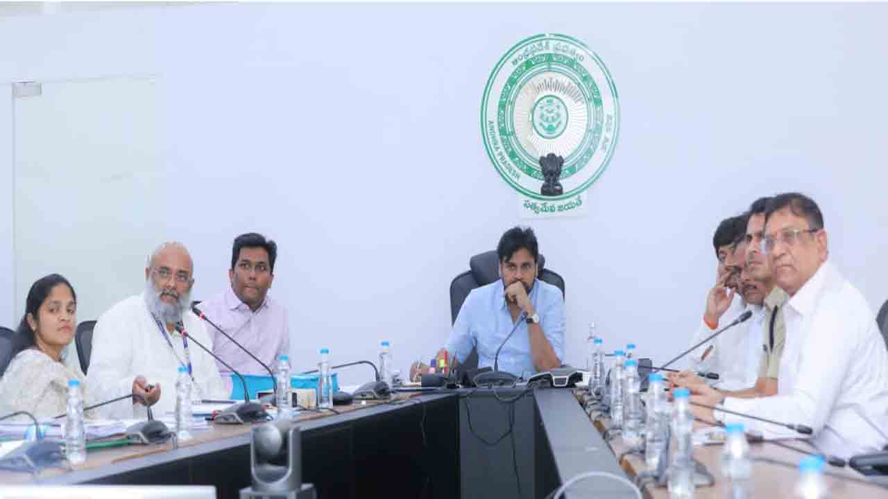 Pawan Kalyan: మత్స్యశాఖ ఉన్నతాధికారులకు డిప్యూటీ సీఎం పవన్ కీలక ఆదేశాలు