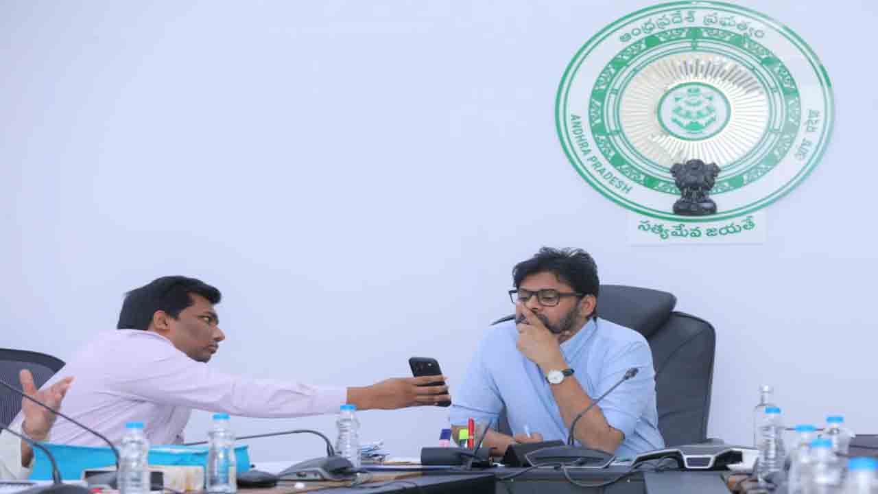 Pawan Kalyan: మత్స్యశాఖ ఉన్నతాధికారులకు డిప్యూటీ సీఎం పవన్ కీలక ఆదేశాలు