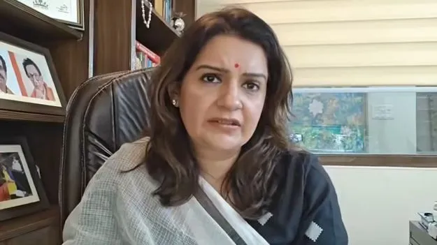 Priyanka Chaturvedi: పాక్‌తో క్రికెట్ సిరీస్ నుంచి తప్పుకున్న అప్ఘానిస్థాన్.. బీసీసీఐకి ప్రియాంక చతుర్వేది చురకలు