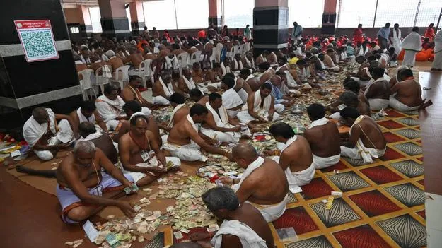 దుర్గమ్మకు భారీ ఆదాయం