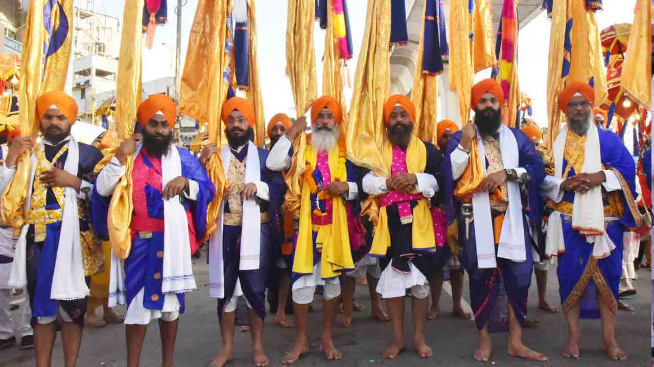 Guru Nanak Dev Ji: గురుద్వారా సాహెబ్ సికింద్రాబాద్ నుండి నిర్వహించిన గట్కా నైపుణ్యాల ప్రదర్శన (పవిత్ర ఊరేగింపు)