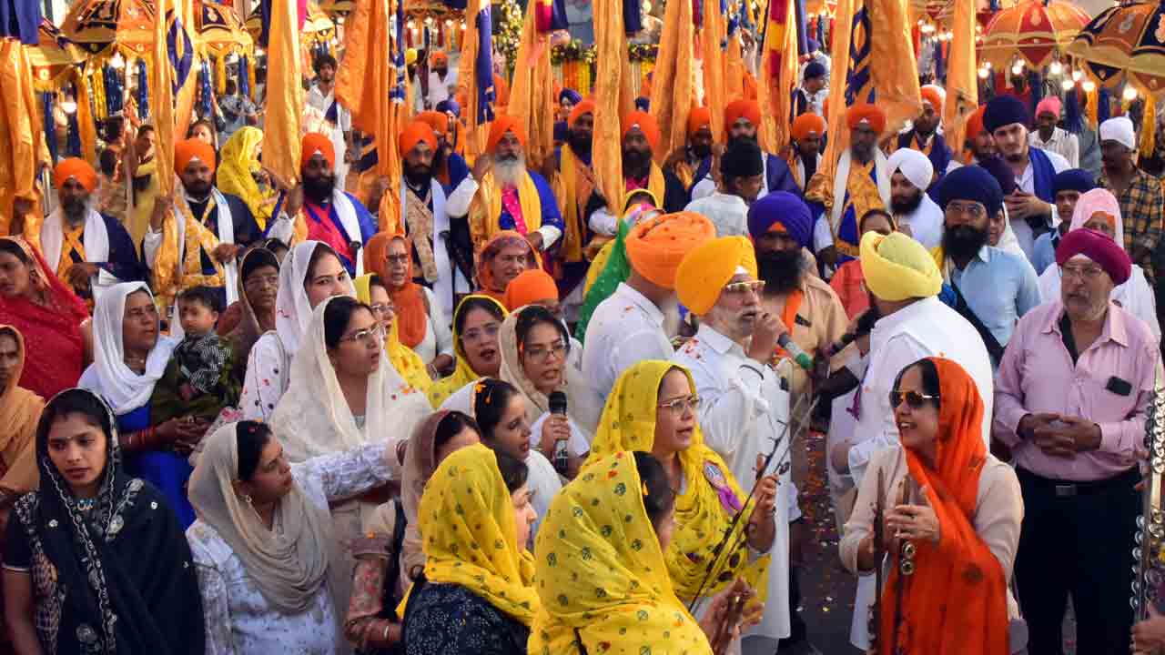 Guru Nanak Dev Ji: గురుద్వారా సాహెబ్ సికింద్రాబాద్ నుండి నిర్వహించిన గట్కా నైపుణ్యాల ప్రదర్శన (పవిత్ర ఊరేగింపు)