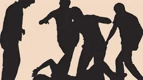 Junior Assaulted Tirupati: దారుణం.. విద్యార్థిని కాళ్లతో తన్నుతూ దాడి...