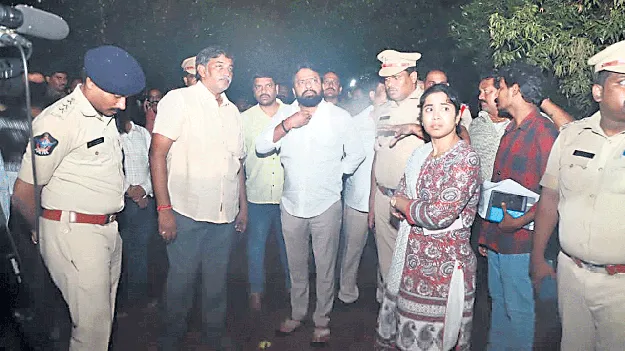 బాణసంచా పేలుడులో ఏడుగురు మరణించడం కలచివేసింది 