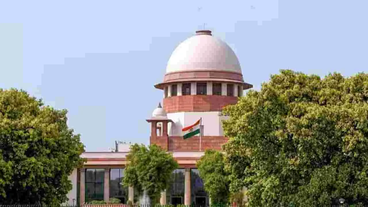 Supreme Court Said Use Arattai: అరట్టై వాడండి.. సుప్రీంకోర్టు కీలక వ్యాఖ్యలు