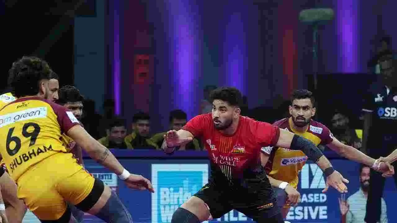 Pro Kabaddi: తెలుగు టైటాన్స్‌ చేతిలో బెంగళూరు ఓటమి