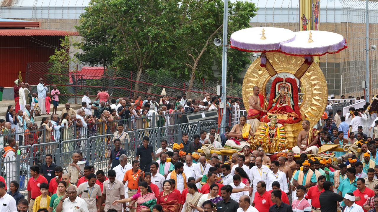 తిరుమల శ్రీవారి బ్రహ్మోత్సవాలు..శోభాయమాన స్నపన తిరుమంజనం