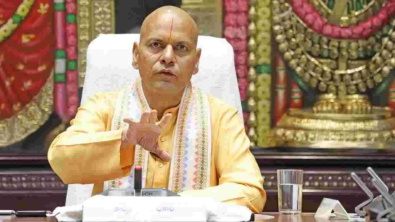 TTD Dial Your EO: తిరుమలలో  భక్తులకు మరింత మెరుగైన సౌకర్యాలు : టీటీడీ ఈవో