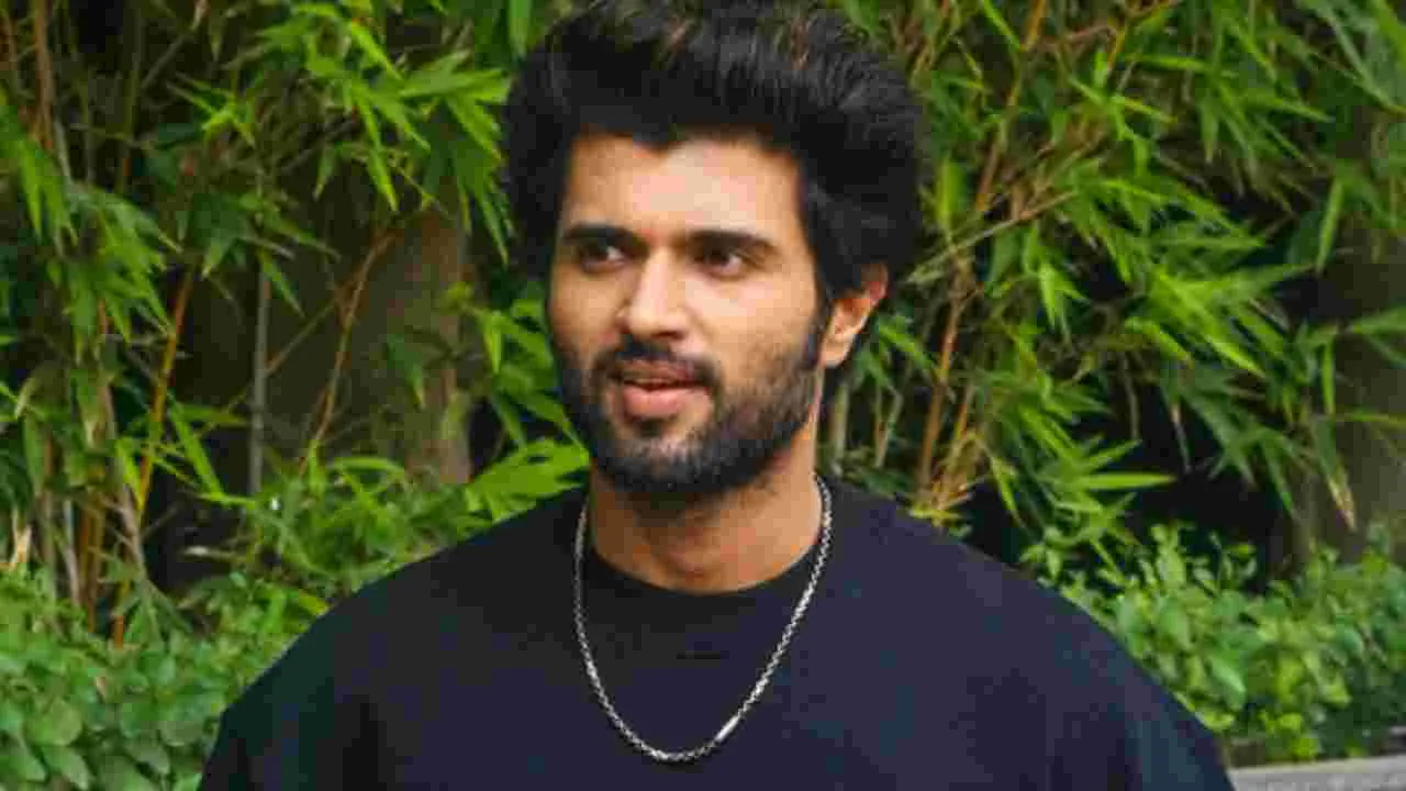 Vijay Deverakonda: బెట్టింగ్ యాప్ కేసు.. విజయ్ స్టేట్‌మెంట్ రికార్డ్