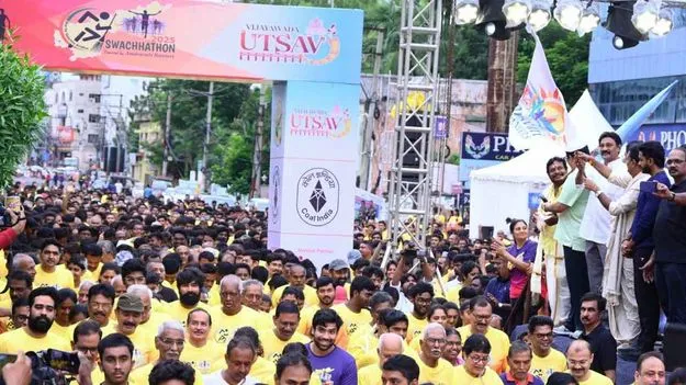 Marathon Run: విజయవాడ మారథాన్ రన్‌లో హీరో శర్వానంద్ జోష్