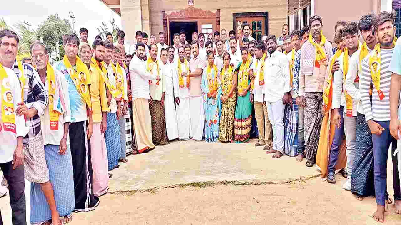 టీడీపీ బలోపేతానికి కృషి