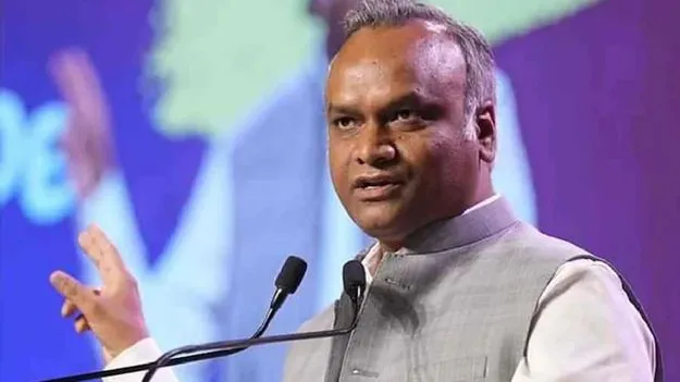 Priyank Kharge: బెదిరింపులు నాకేం కొత్త కాదులే.. ఆర్‌ఎస్‌ఎస్‌పై ఇక పోరాటమే..