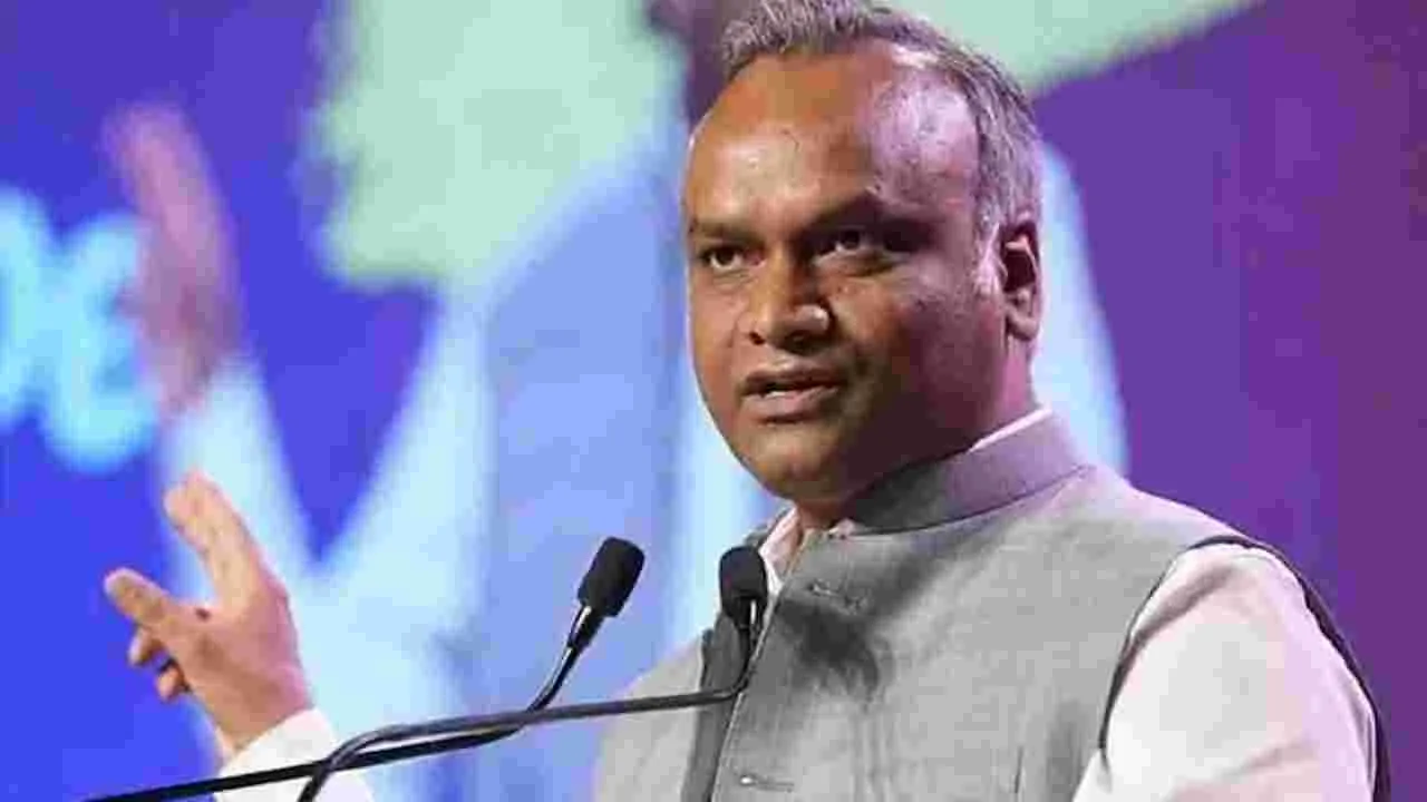 Priyank Kharge: బెదిరింపులు నాకేం కొత్త కాదులే.. ఆర్‌ఎస్‌ఎస్‌పై ఇక పోరాటమే..
