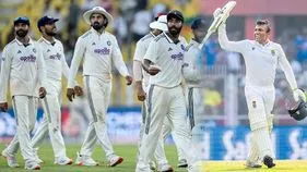 South Africas Tailenders Shine: తోక తో కొట్టారు