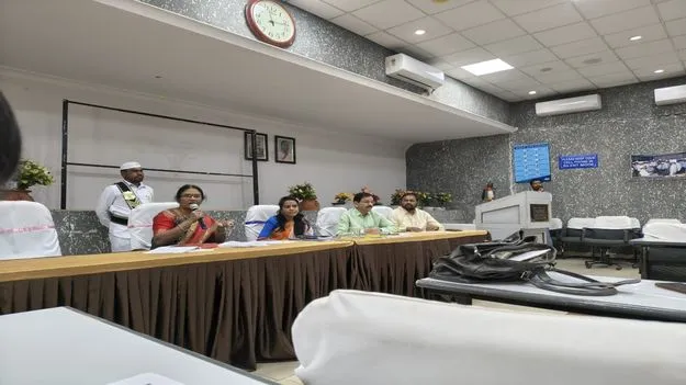 బయో మెడికల్‌ వ్యర్థాలను సక్రమంగా డిస్పోజల్‌ చేయాలి