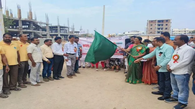 ఎయిడ్స్‌ నిర్మూలనపై ప్రజల్లో అవగాహన కల్పించాలి 