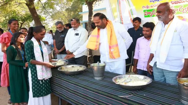 తల్లిదండ్రుల ఆశయాలను సాకారం చేయాలి