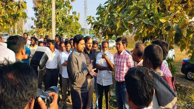 kumaram bheem asifaba ఎన్నికల ఏర్పాట్లను పరిశీలించిన కలెక్టర్‌