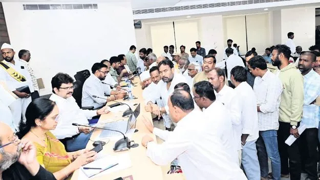 ‘ప్రజావాణి’ అర్జీలను పరిష్కరించాలి