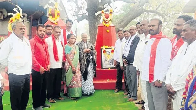  Kamal Devi : కమలాదేవి ఆదర్శనీయురాలు