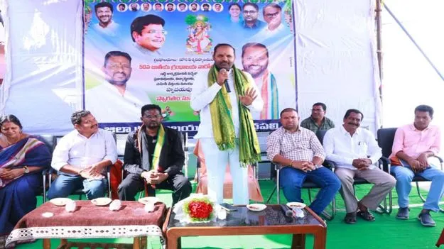 గ్రంథాలయాలను అభివృద్ధి చేస్తున్నాం