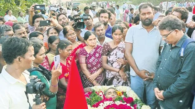 పాక హనుమంతుకు కన్నీటి వీడ్కోలు