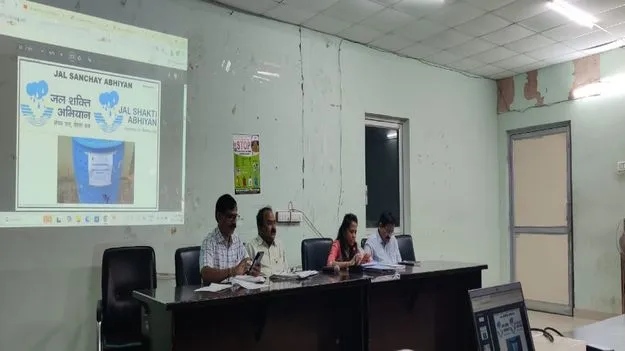 అభివృద్ధి పనులను వేగవంతం చేయాలి