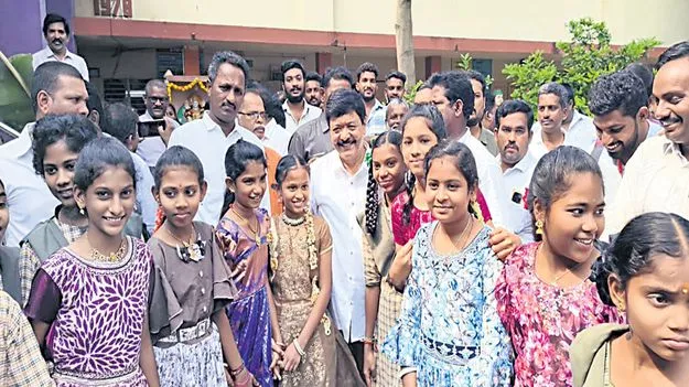 ఆనందాలబడి!