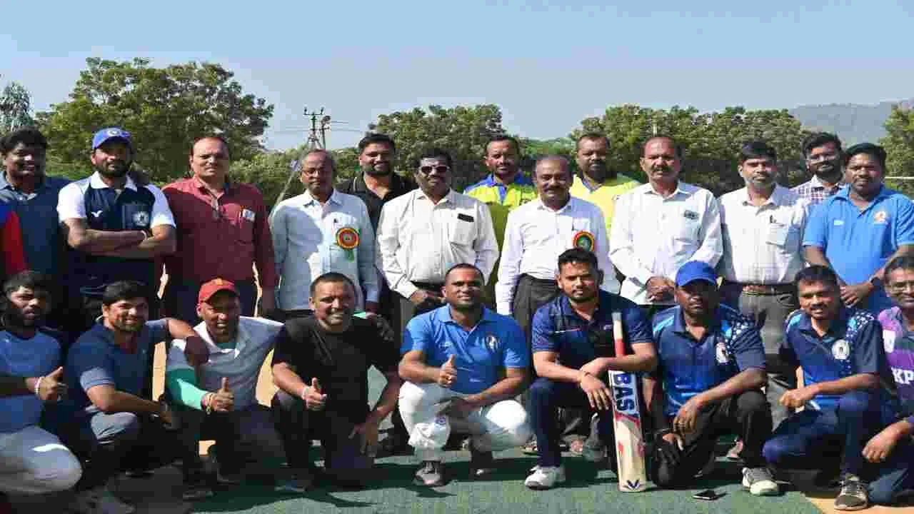 kumaram bheem asifabad- కోల్‌ ఇండియా స్థాయిలో సత్తా చాటాలి