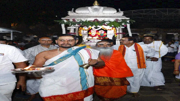 మల్లన్నకు ప్రత్యేక పూజలు