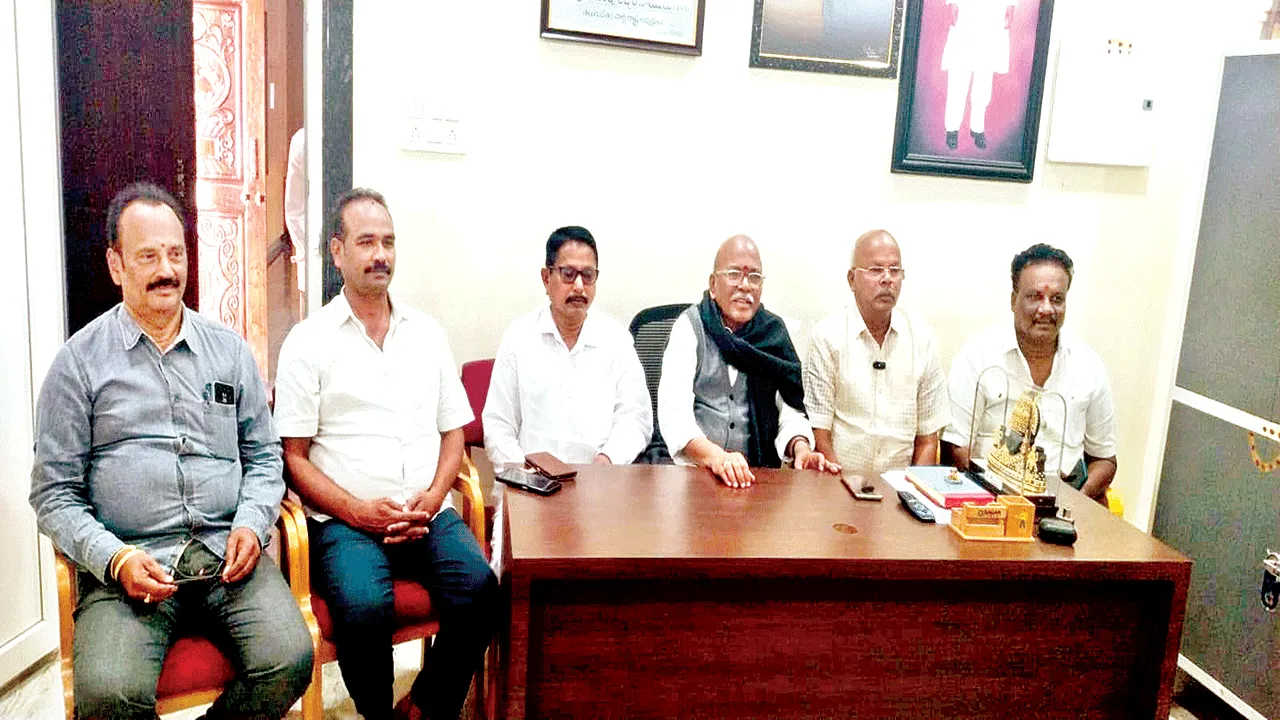 అవగాహన లేకనే కేంద్ర మంత్రిపై విమర్శలు