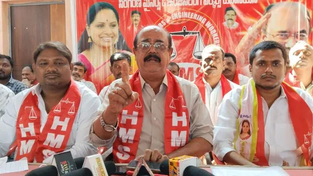 అధికారుల సంఘం ఆరోపణలను ఖండిస్తున్నాం 