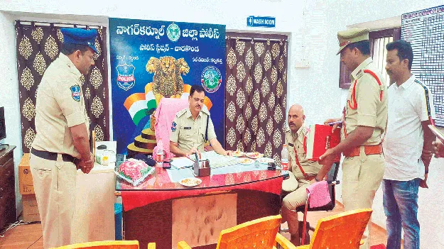 పోలీస్‌ స్టేషన్‌ను తనిఖీ చేసిన డీఎస్పీ