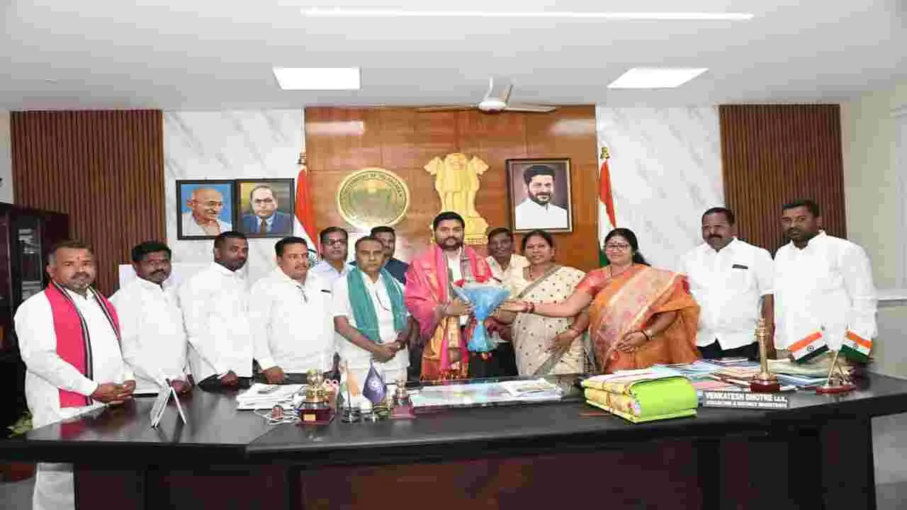 kumaram bheem asifabad- మిన్నంటిన నూతన సంవత్సర సంబరాలు