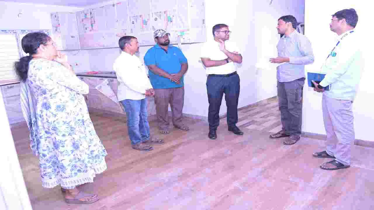 వీ-హబ్‌ భవన నిర్మాణ పనులు పూర్తి చేయాలి